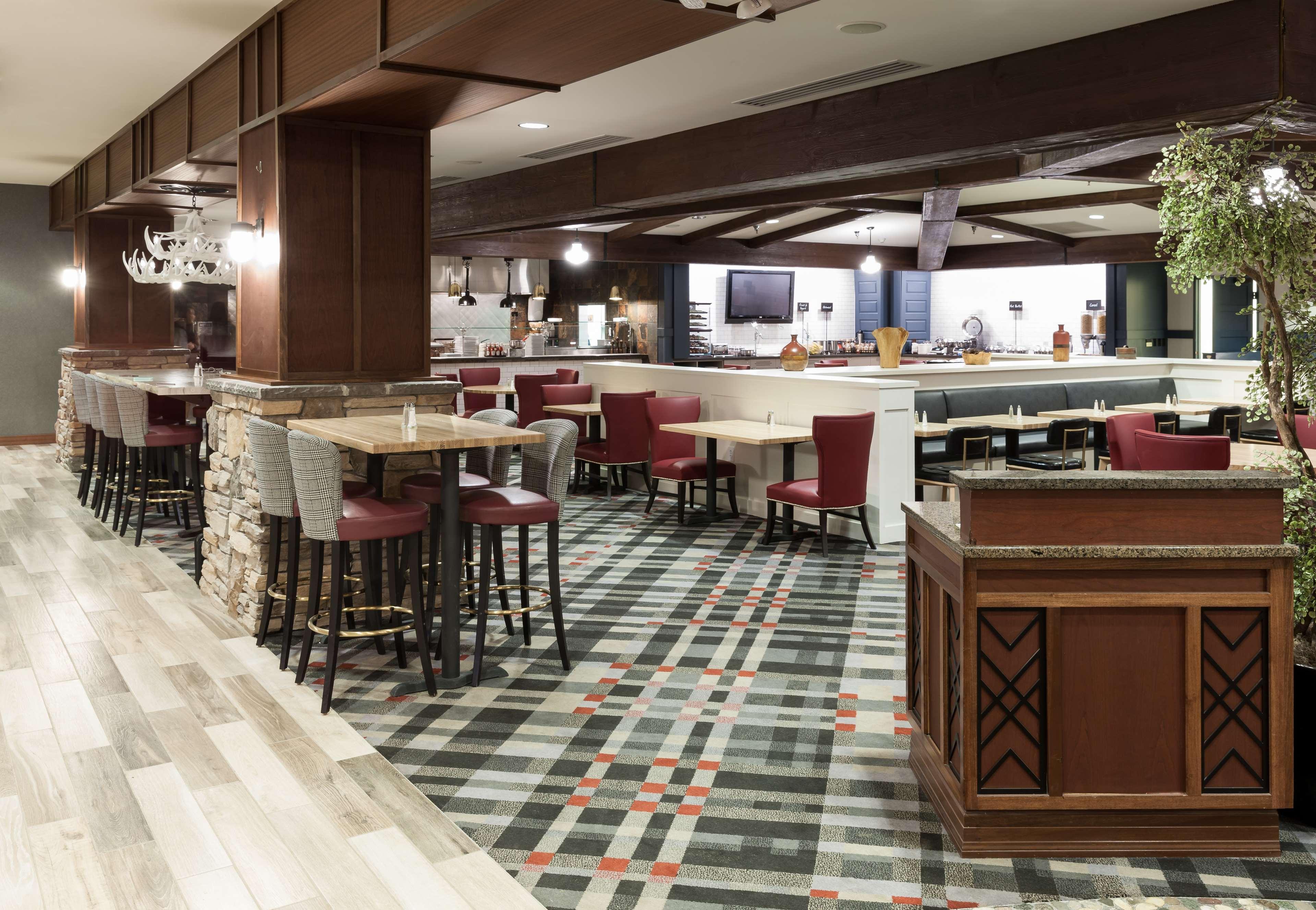 Embassy Suites Анкъридж Екстериор снимка